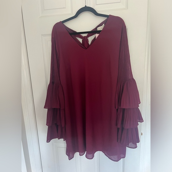 Love Riche Three Tiered Sleeve Plum Dress Size 2x - Picture 4 of 8